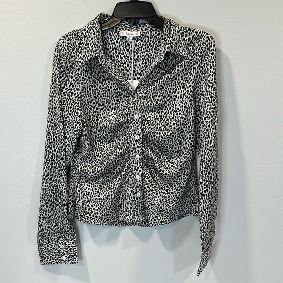 L Love Button Down Long Sleeve Top Size Large* NWT - Picture 1 of 10
